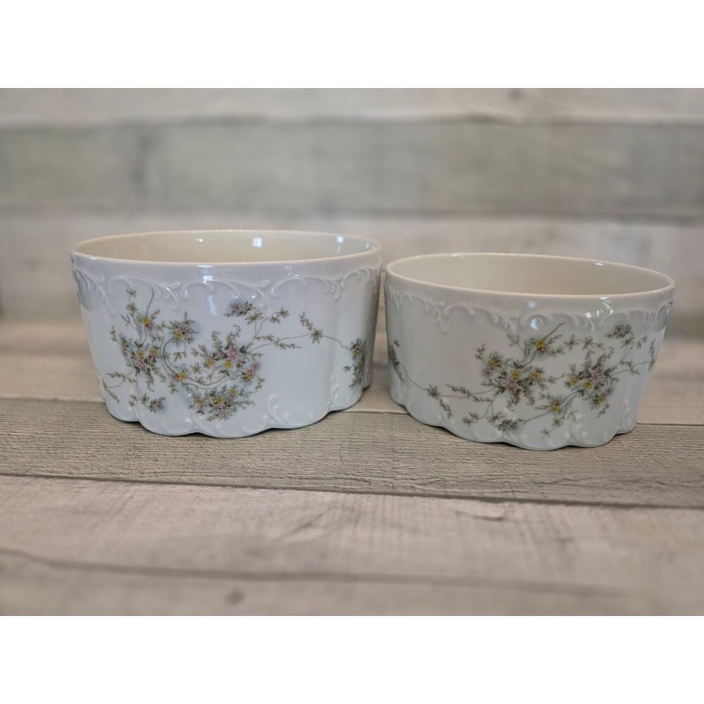 Rosenthal Classic Rose Scalloped Porcelain Bowls Set Of 2 Floral Nesting Serving